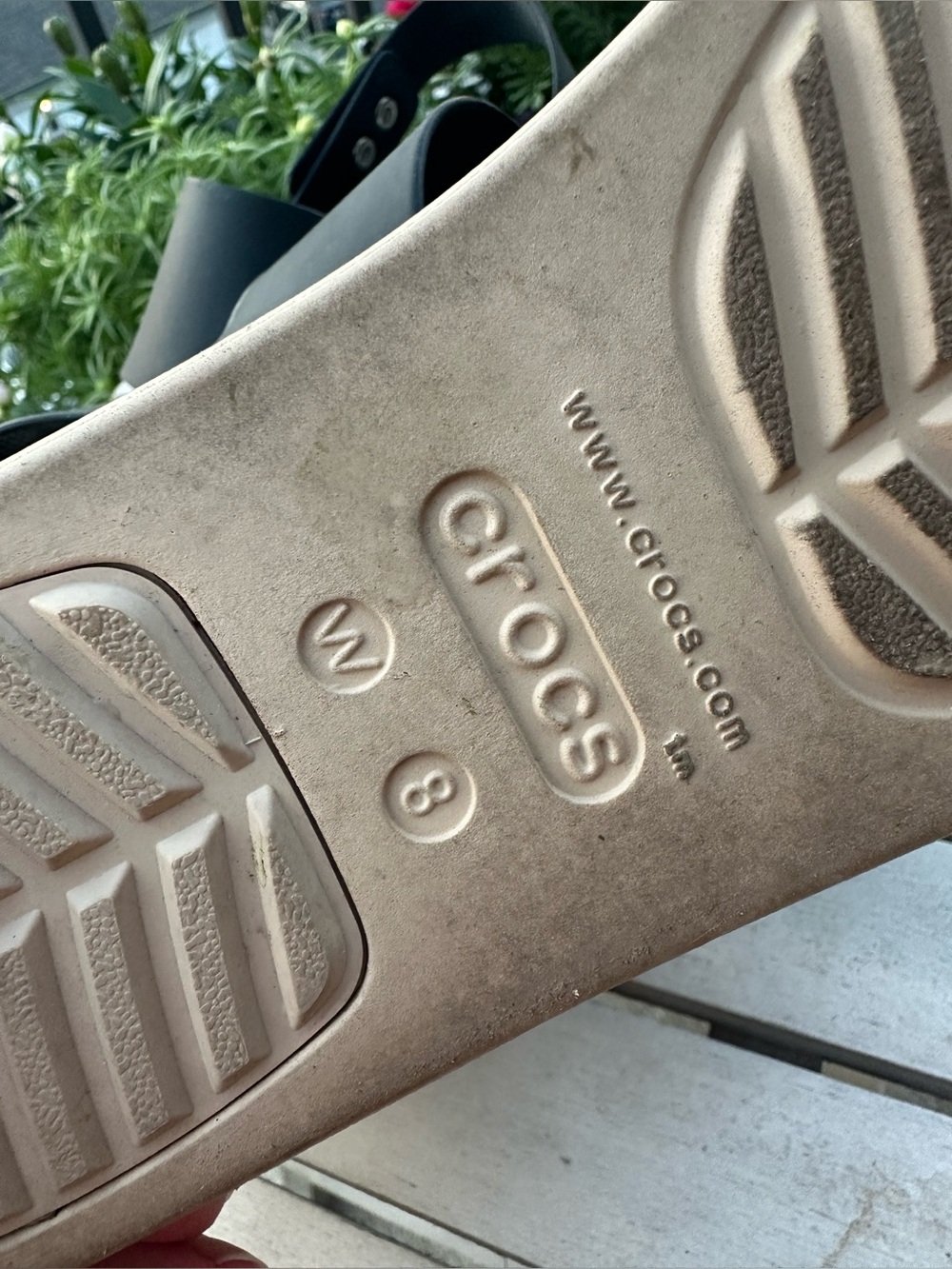 CROCS Women's Brooklyn Low Wedge Sandals - Picture 7 of 10